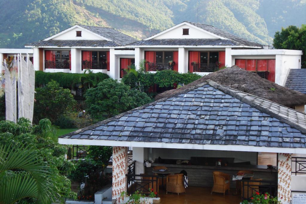 Shangri-La Village Resort, Покхара Экстерьер фото